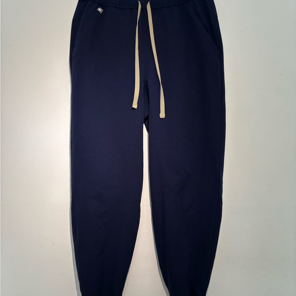FIGS Tansen Jogger Scrub Pants (size S/S) in Navy Blue